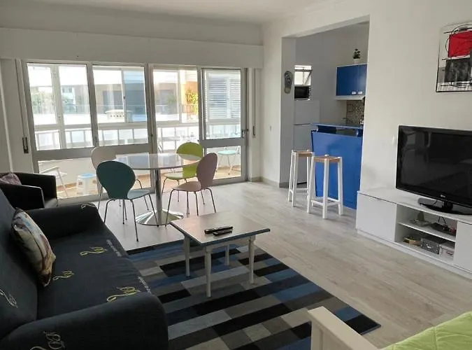 Edificio Safira Da Rocha ポルティマン